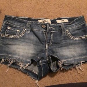 Day trip Gemini shorts